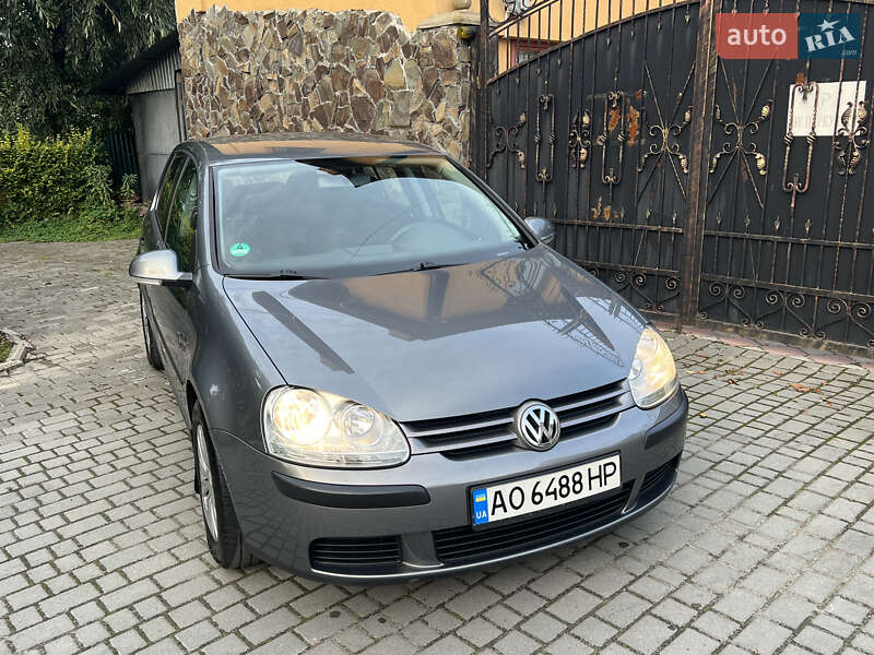 Volkswagen Golf 2005