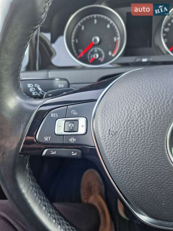 Универсал Volkswagen Golf 2019 в Кропивницком фото 57 Универсал Volkswagen Golf 2019 в Кропивницком