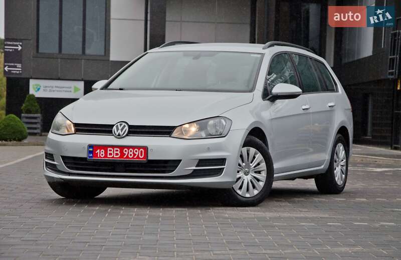 Універсал Volkswagen Golf 2015 в Сарнах