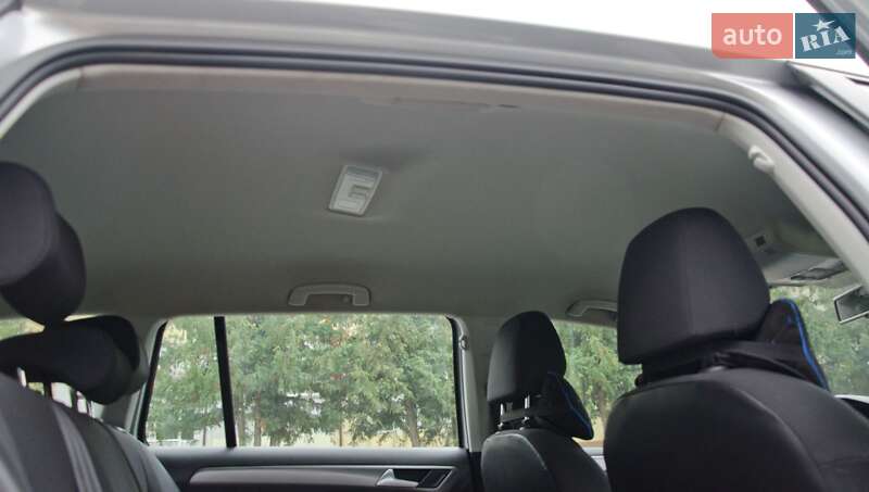 Універсал Volkswagen Golf 2015 в Сарнах