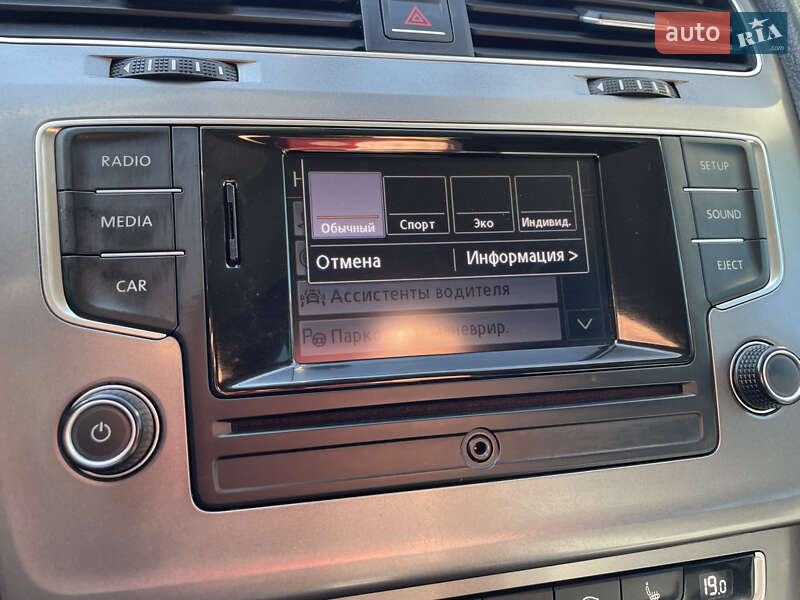 Хэтчбек Volkswagen Golf 2013 в Конотопе