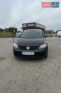 Хетчбек Volkswagen Golf 2005 в Чернівцях