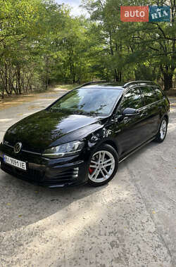 Универсал Volkswagen Golf 2016 в Черкассах