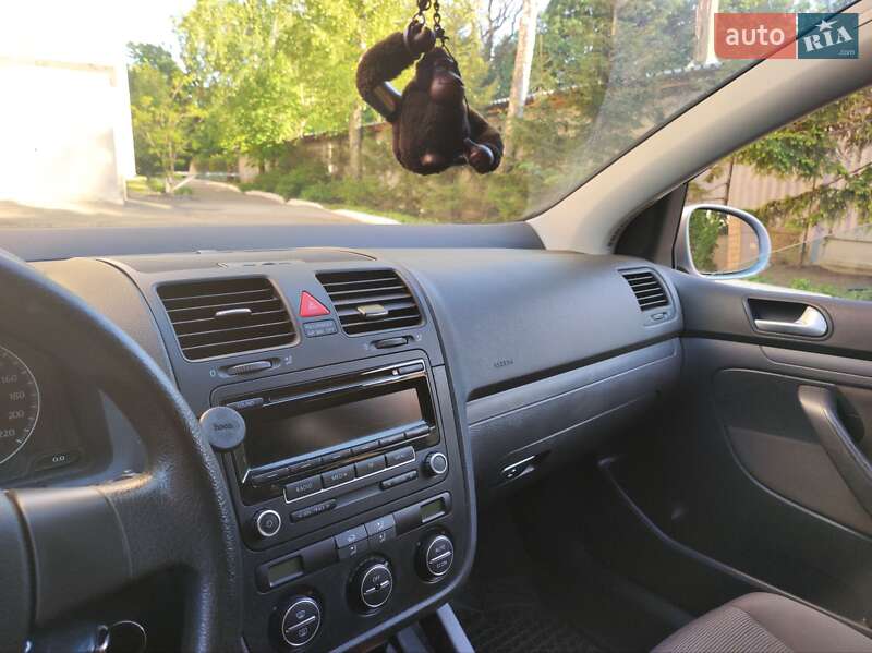 Хэтчбек Volkswagen Golf 2005 в Киеве фото 6 Хэтчбек Volkswagen Golf 2005 в Киеве