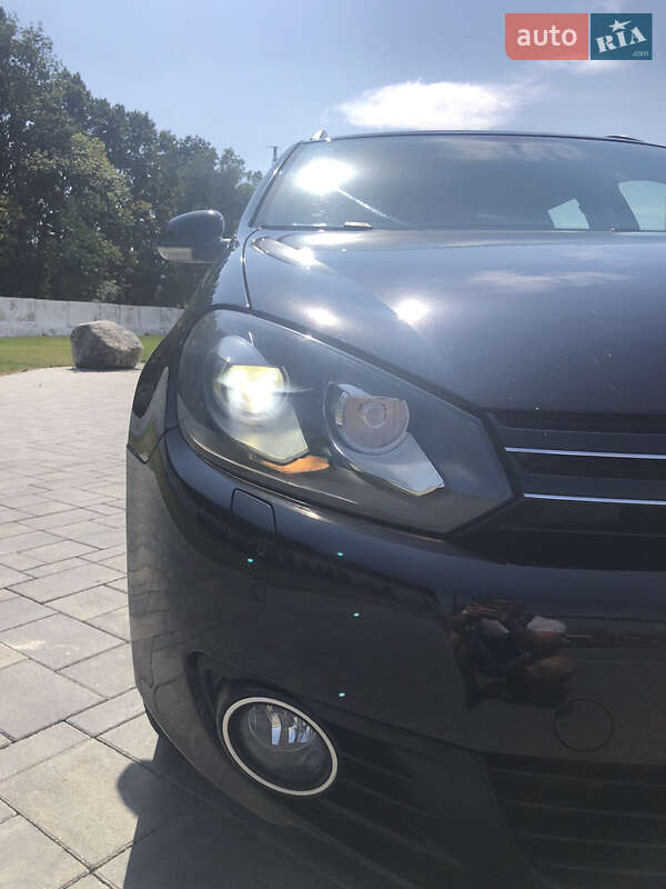 Универсал Volkswagen Golf 2010 в Луцке