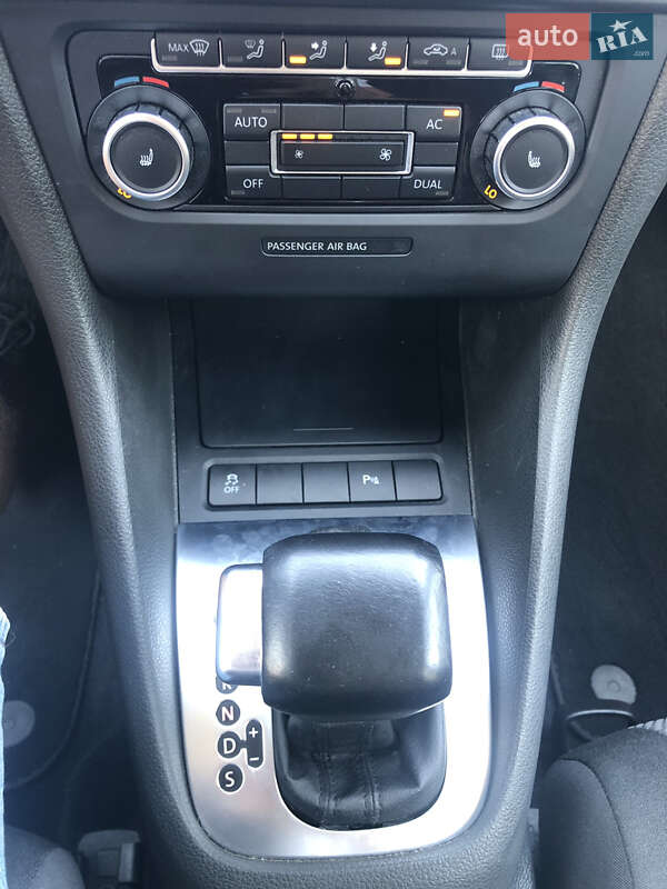 Универсал Volkswagen Golf 2010 в Луцке