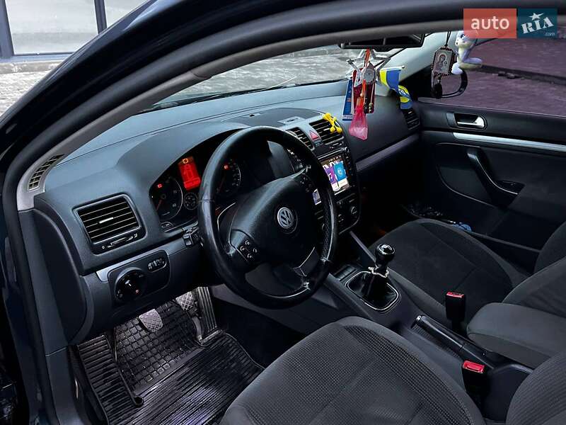 Универсал Volkswagen Golf 2008 в Черняхове фото 12 Универсал Volkswagen Golf 2008 в Черняхове