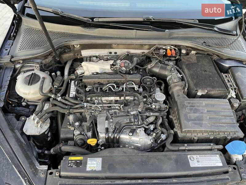 Універсал Volkswagen Golf 2014 в Хмельницькому