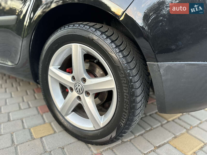 Хэтчбек Volkswagen Golf 2004 в Одессе фото 27 Хэтчбек Volkswagen Golf 2004 в Одессе