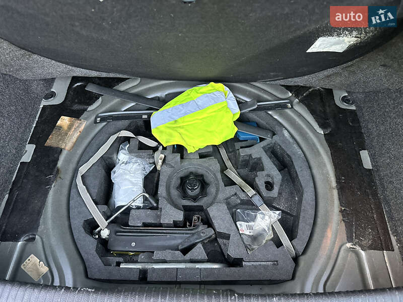 Хэтчбек Volkswagen Golf 2004 в Одессе фото 29 Хэтчбек Volkswagen Golf 2004 в Одессе