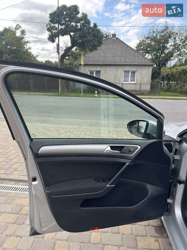 Універсал Volkswagen Golf 2014 в Сваляві фото 21 Універсал Volkswagen Golf 2014 в Сваляві