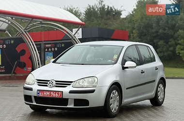 Хетчбек Volkswagen Golf 2006 в Новояворівську