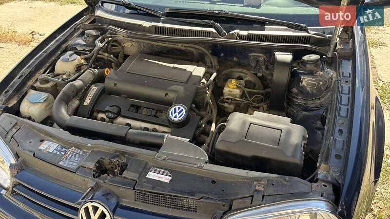 Універсал Volkswagen Golf 2002 в Ізмаїлі