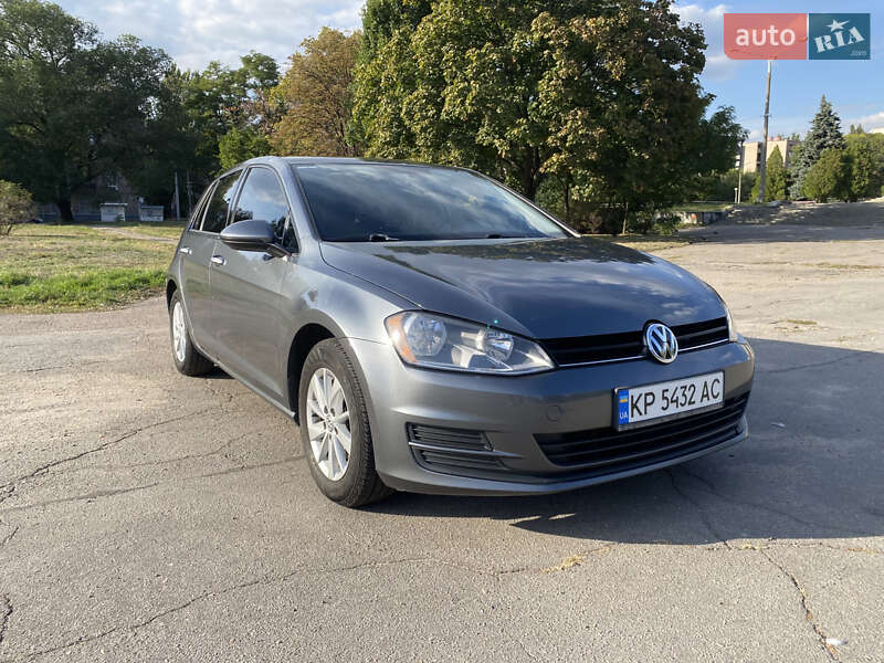 Хетчбек Volkswagen Golf 2014 в Запоріжжі