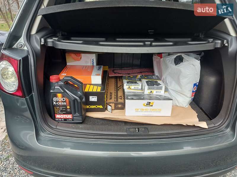 Хетчбек Volkswagen Golf 2007 в Каневі