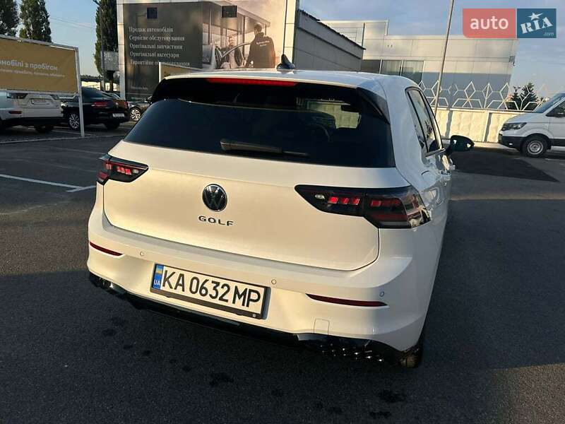 Хетчбек Volkswagen Golf 2024 в Івано-Франківську