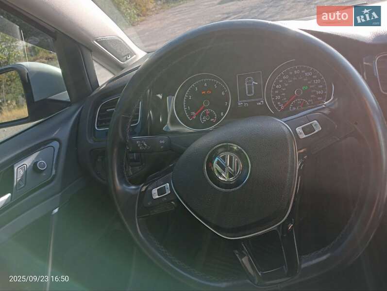 Универсал Volkswagen Golf 2015 в Днепре фото 35 Универсал Volkswagen Golf 2015 в Днепре