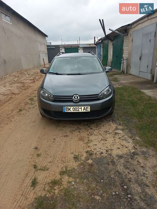 Volkswagen Golf 2010