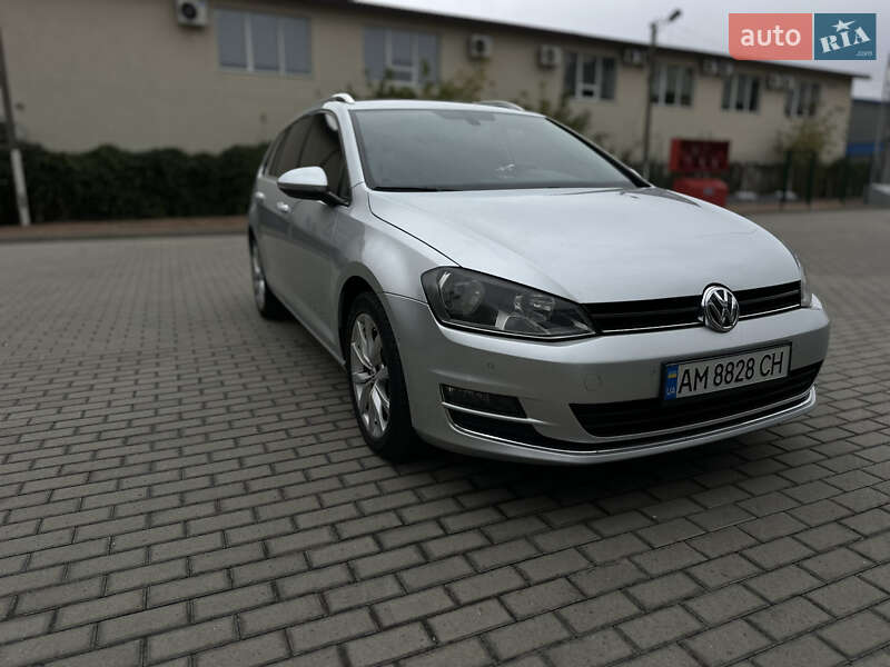 Універсал Volkswagen Golf 2014 в Житомирі