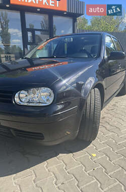 Хэтчбек Volkswagen Golf 2001 в Чернигове