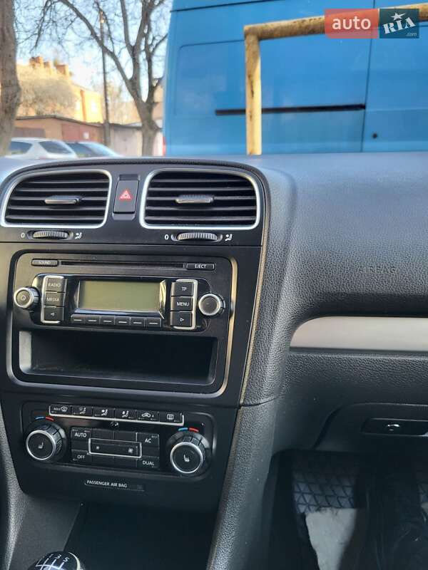 Универсал Volkswagen Golf 2010 в Виннице