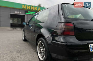 Хэтчбек Volkswagen Golf 1998 в 