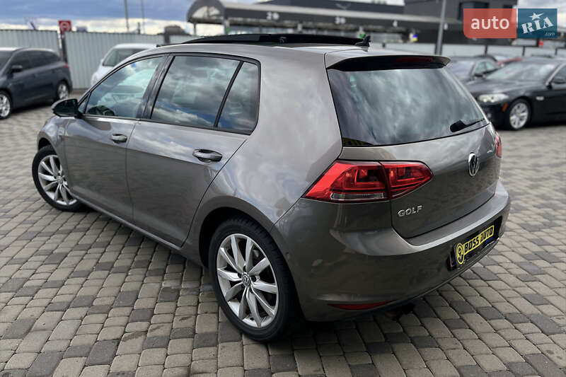 Хетчбек Volkswagen Golf 2014 в Мукачевому