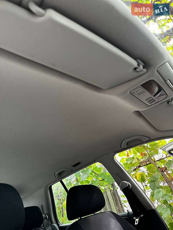 Хетчбек Volkswagen Golf 2000 в Ізмаїлі фото 3 Хетчбек Volkswagen Golf 2000 в Ізмаїлі