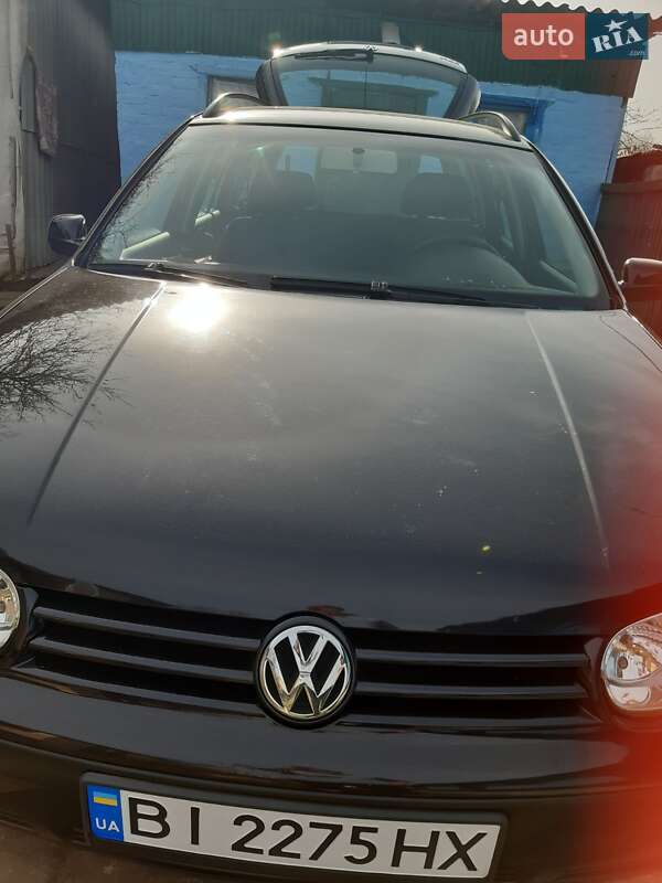 Volkswagen Golf 2004