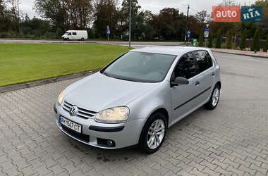 Хэтчбек Volkswagen Golf 2008 в Житомире