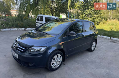 Хэтчбек Volkswagen Golf 2007 в Волочиске