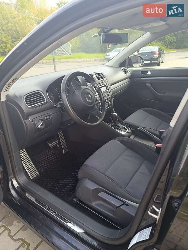 Универсал Volkswagen Golf 2012 в Киеве