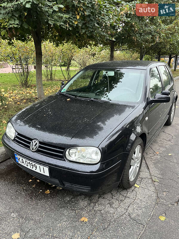 Volkswagen Golf 2003