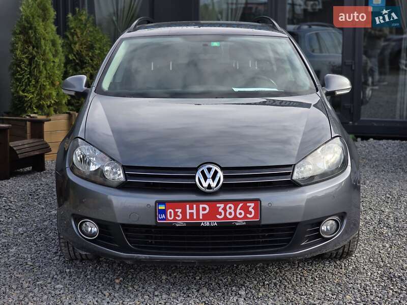 Універсал Volkswagen Golf 2010 в Тернополі