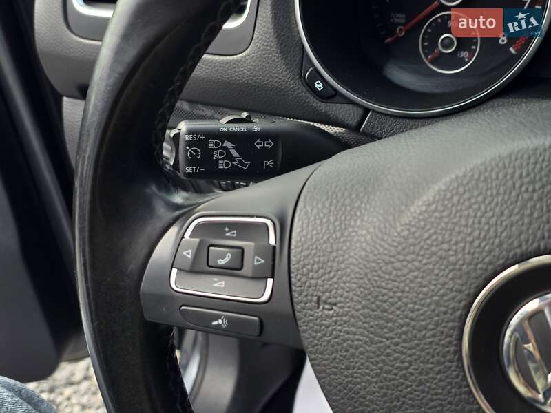 Універсал Volkswagen Golf 2010 в Тернополі