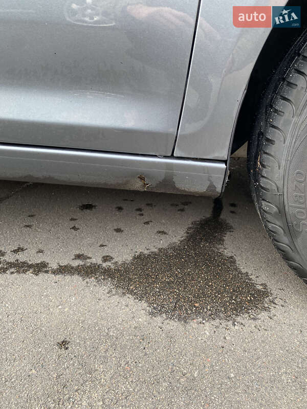 Універсал Volkswagen Golf 2010 в Києві