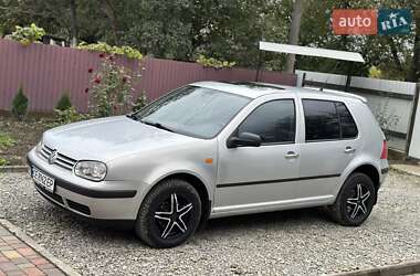 Хетчбек Volkswagen Golf 1999 в Чернівцях