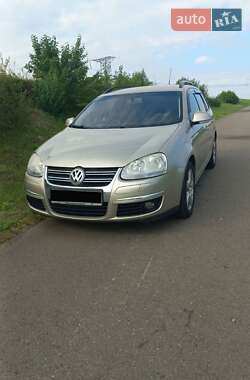 Універсал Volkswagen Golf 2009 в Дніпрі