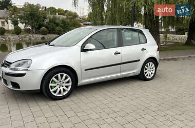 Хетчбек Volkswagen Golf 2003 в Львові