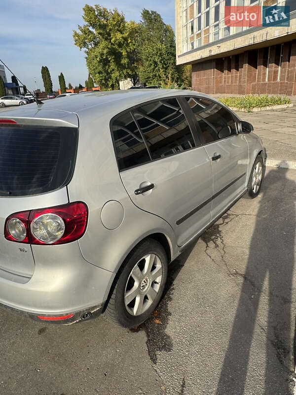 Хетчбек Volkswagen Golf 2007 в Кропивницькому