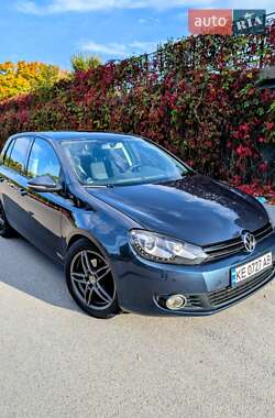 Хэтчбек Volkswagen Golf 2011 в Днепре