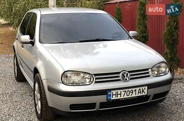 Хэтчбек Volkswagen Golf 2000 в Теплодаре