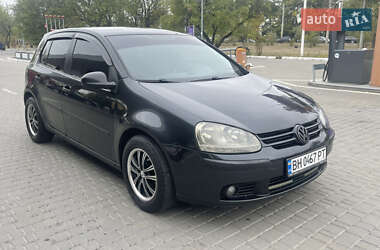 Хэтчбек Volkswagen Golf 2005 в Одессе