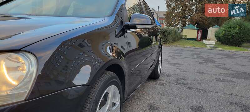 Хетчбек Volkswagen Golf 2007 в Лубнах