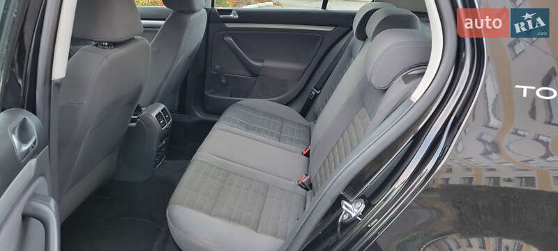 Хетчбек Volkswagen Golf 2007 в Лубнах