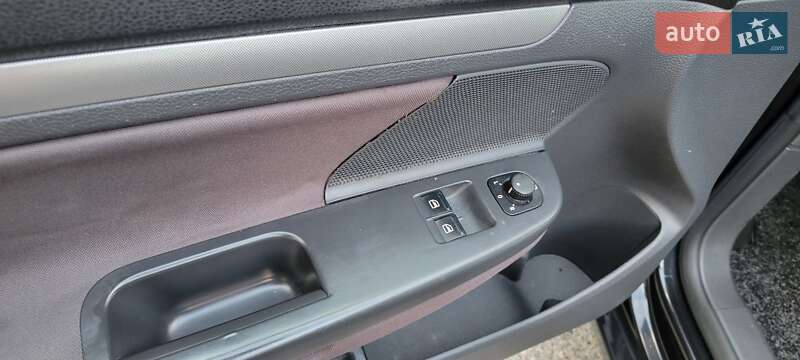 Хетчбек Volkswagen Golf 2007 в Лубнах