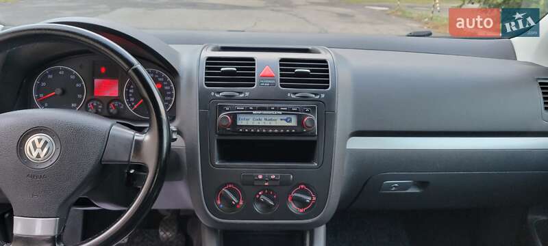 Хетчбек Volkswagen Golf 2007 в Лубнах