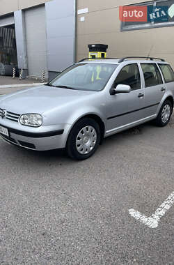 Універсал Volkswagen Golf 2002 в Черкасах