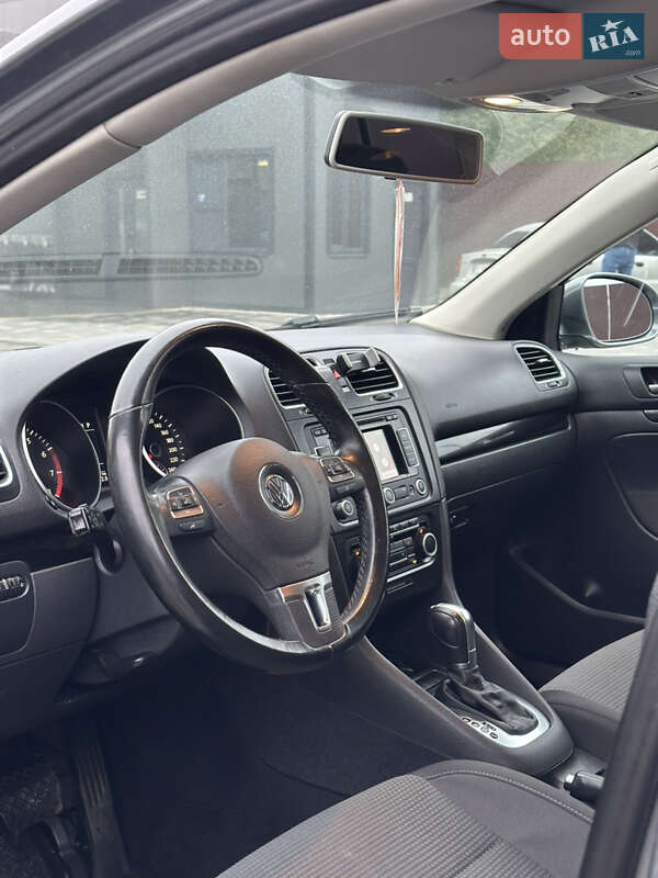 Універсал Volkswagen Golf 2010 в Бучачі