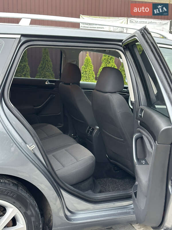 Універсал Volkswagen Golf 2010 в Бучачі